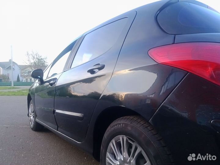 Peugeot 308 1.6 МТ, 2008, 136 000 км