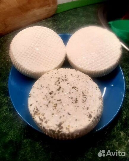 Мясо домашней индейки, сыры из козьего молока