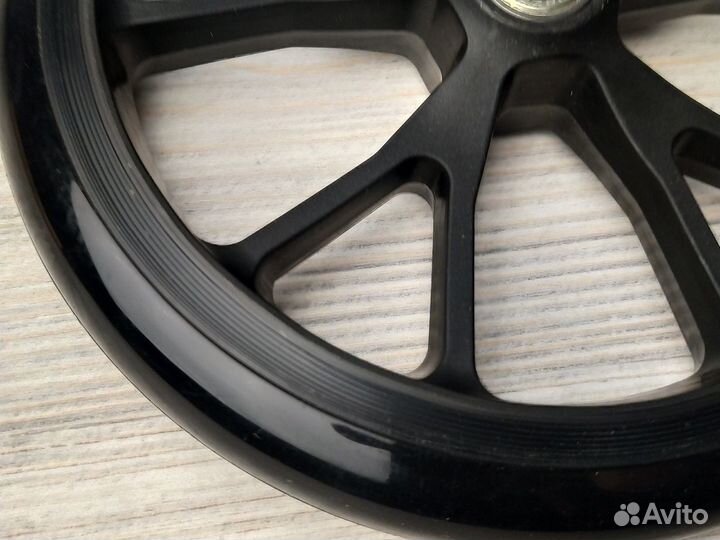 Колесо для самоката 200 мм