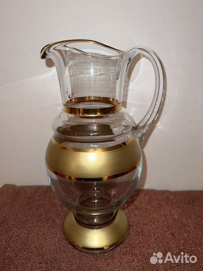 Графин со стаканами