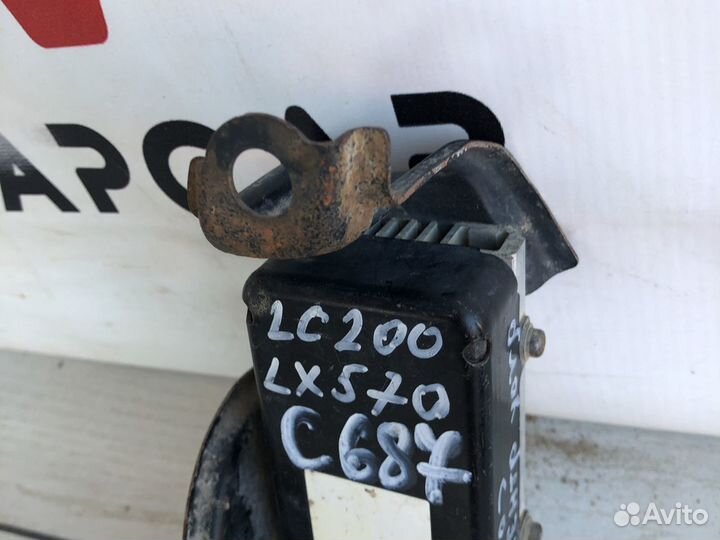 Toyota Land Cruiser 200 Блок бензонасоса