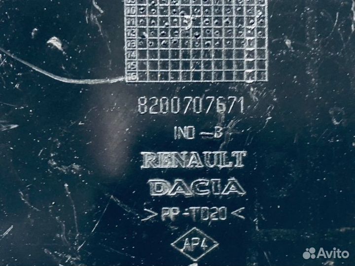 Кронштейн Renault Logan седан 2009