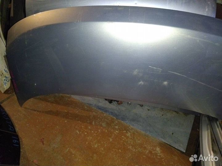 Капот Nissan Elgrand Е51