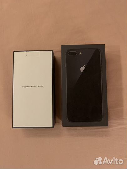 iPhone 8 Plus, 64 ГБ