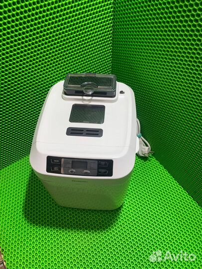 Хлебопечка Rolsen RBM-1333