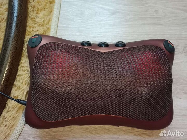 Массажная подушка для шеи