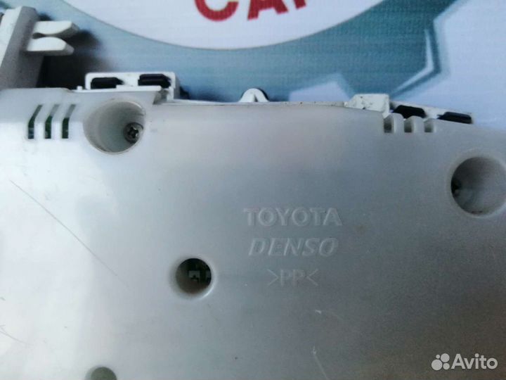 Щиток приборов Toyota Corolla Е-120 АКПП