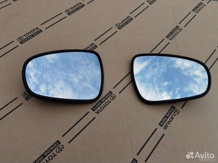 Зеркальный элемент Lexus Es