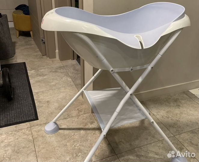 Ванночка для купания новорожденного