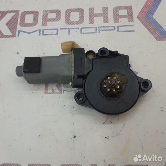 Мотор стеклоподъемника передней правой двери,задне