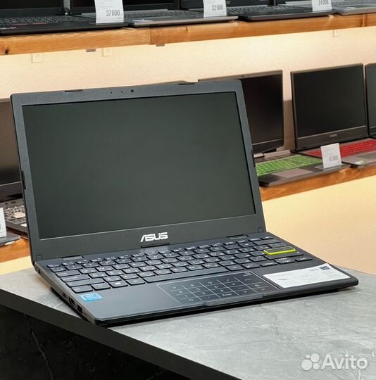 Быстрый Asus 11.6