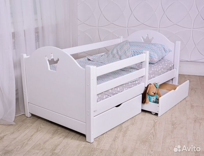 Детская кровать из массива сосны