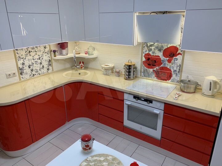 3-к. квартира, 60 м², 5/16 эт.