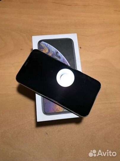 iPhone Xs, 64 ГБ