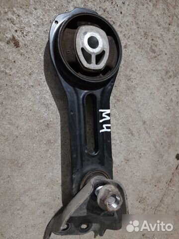 Опора двигателя задняя Mitsubishi Outlander