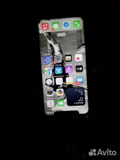 iPhone X, 64 ГБ