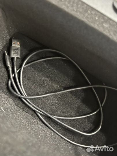 Колонка jbl charge 4