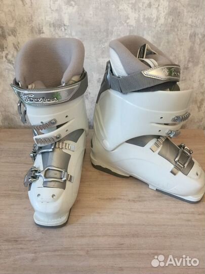 Горнолыжные ботинки