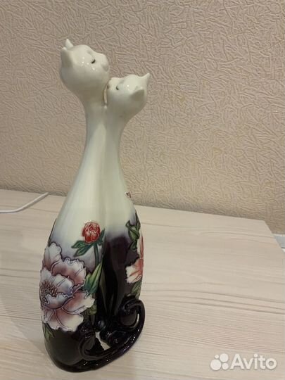 Фарфоровые статуэтки