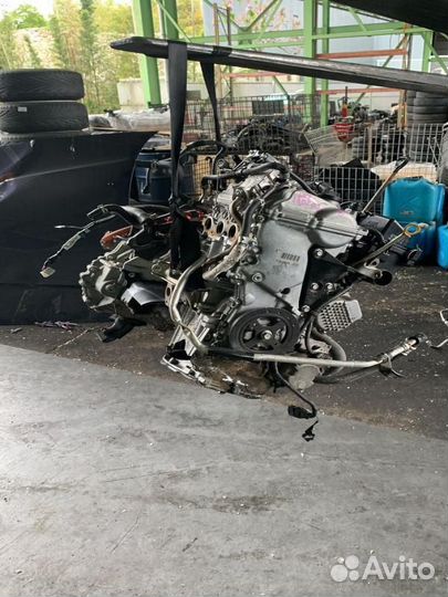 Двигатель toyota sienta NHP170 1nzfxe 0201