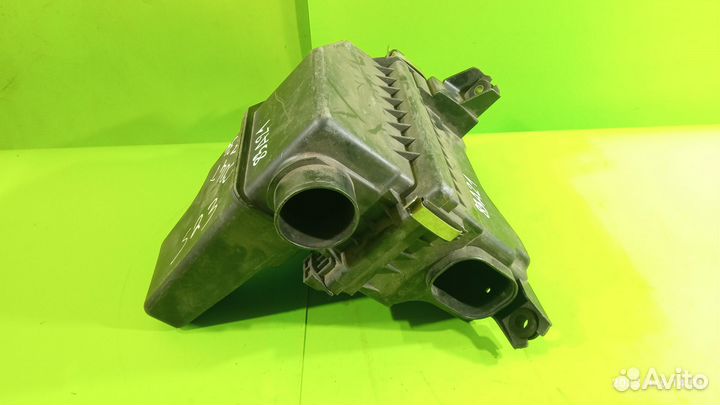 Корпус воздушного фильтра Mitsubishi Colt Z34 /Z36