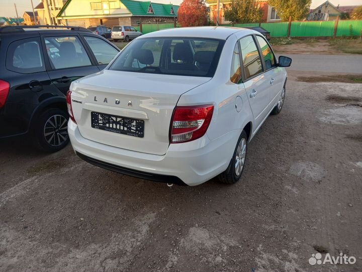 LADA Granta 1.6 МТ, 2023, 6 км