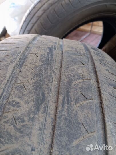 Yokohama BluEarth AE01 215/60 R16