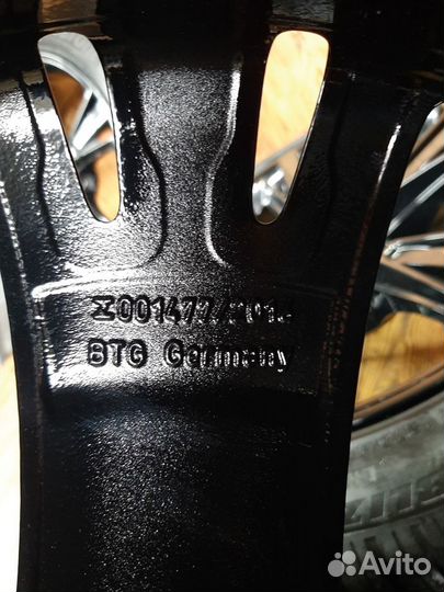 Комплект оригинальных колес r21 для Audi Q8