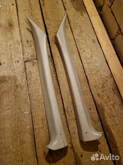 Накладки стоек лобового стекла Audi 80