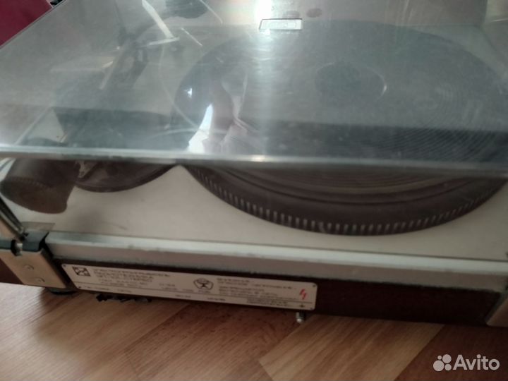 Проигрыватель винила