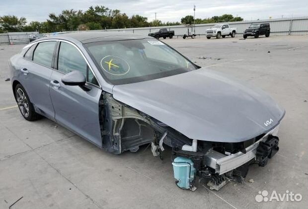 В разборе Kia K5 c 2020