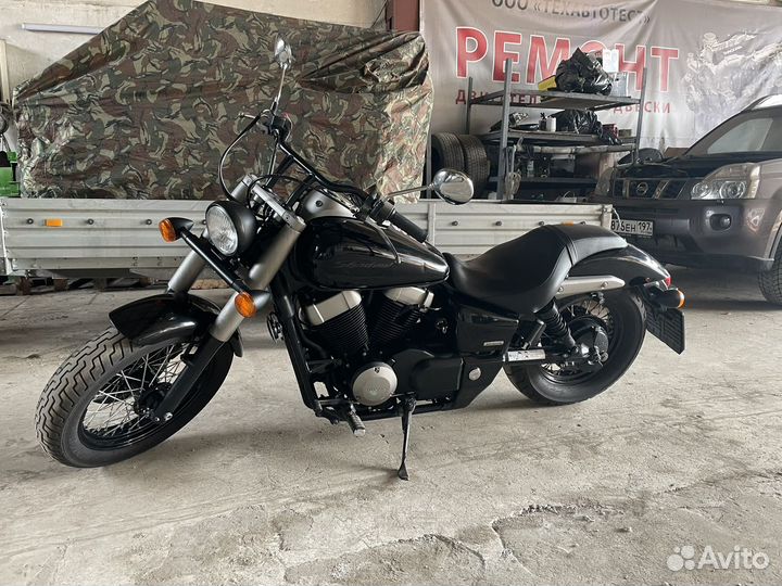 Honda VT750 Shadow Phantom