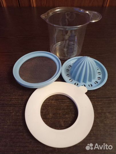 Набор кружка-непроливайка и соковыжималка