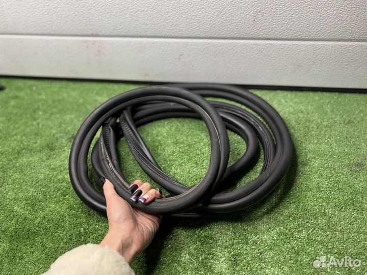 Резинка багажника BMW F01 F02