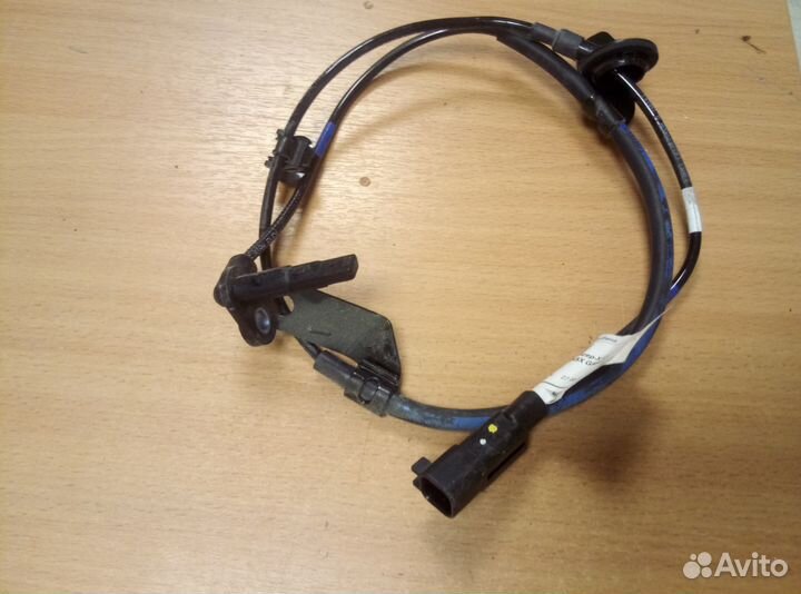 Датчик абс передний Mitsubishi Lancer 10, ASX, XL