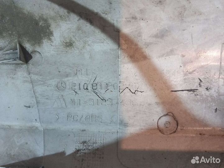 Корпус наружного зеркала Mercedes E-class W210