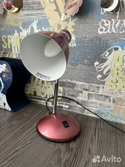 Лампа настольная