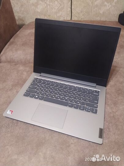 Ноутбук lenovo