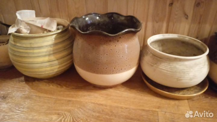 Глиняные горшки под цветы. Кашпо