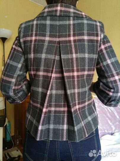 Пальто-пиджак в стиле Gossip Girl, шляпа H&M