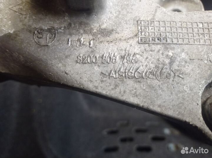 Кронштейн МКПП рено дастер