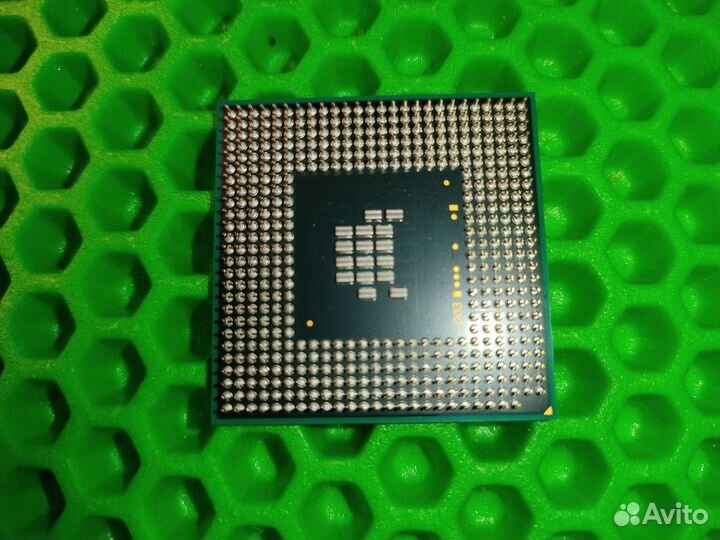 Процессор Intel Celeron M 560 - SLA2D (Socket P)