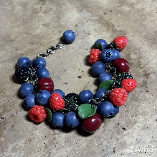 Браслет ягодный ручной работы