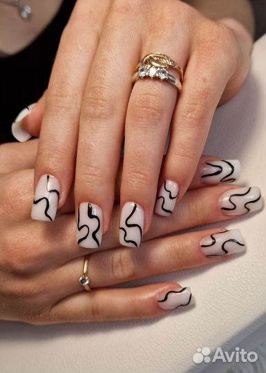 Маникюр и наращивание ногтей