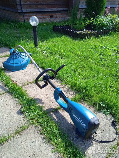 Триммер электрический makita