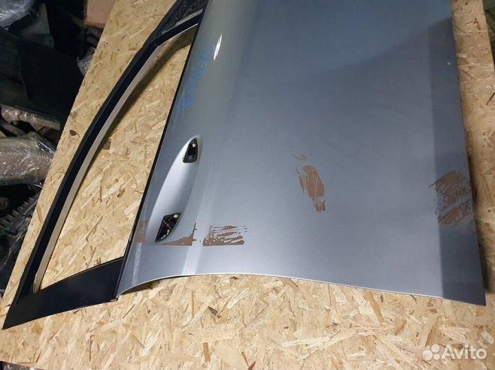 Дверь передняя правая Mercedes-Benz C-Class