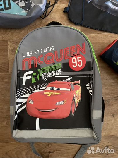 Рюкзак школьный + пенал + 2 мешка для обуви