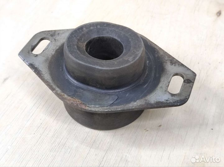 Подушка коробки передач Ситроен С4 Пикассо