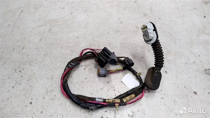 Проводка двери задней левой Mazda Tribute 01-07г