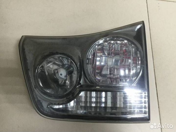 Фонарь задний внутренний правый Lexus RX 300/330/3